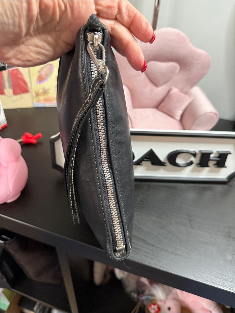 Coach Vintage Black Leather Hamptons Demi Pouch - Picture 8 of 10